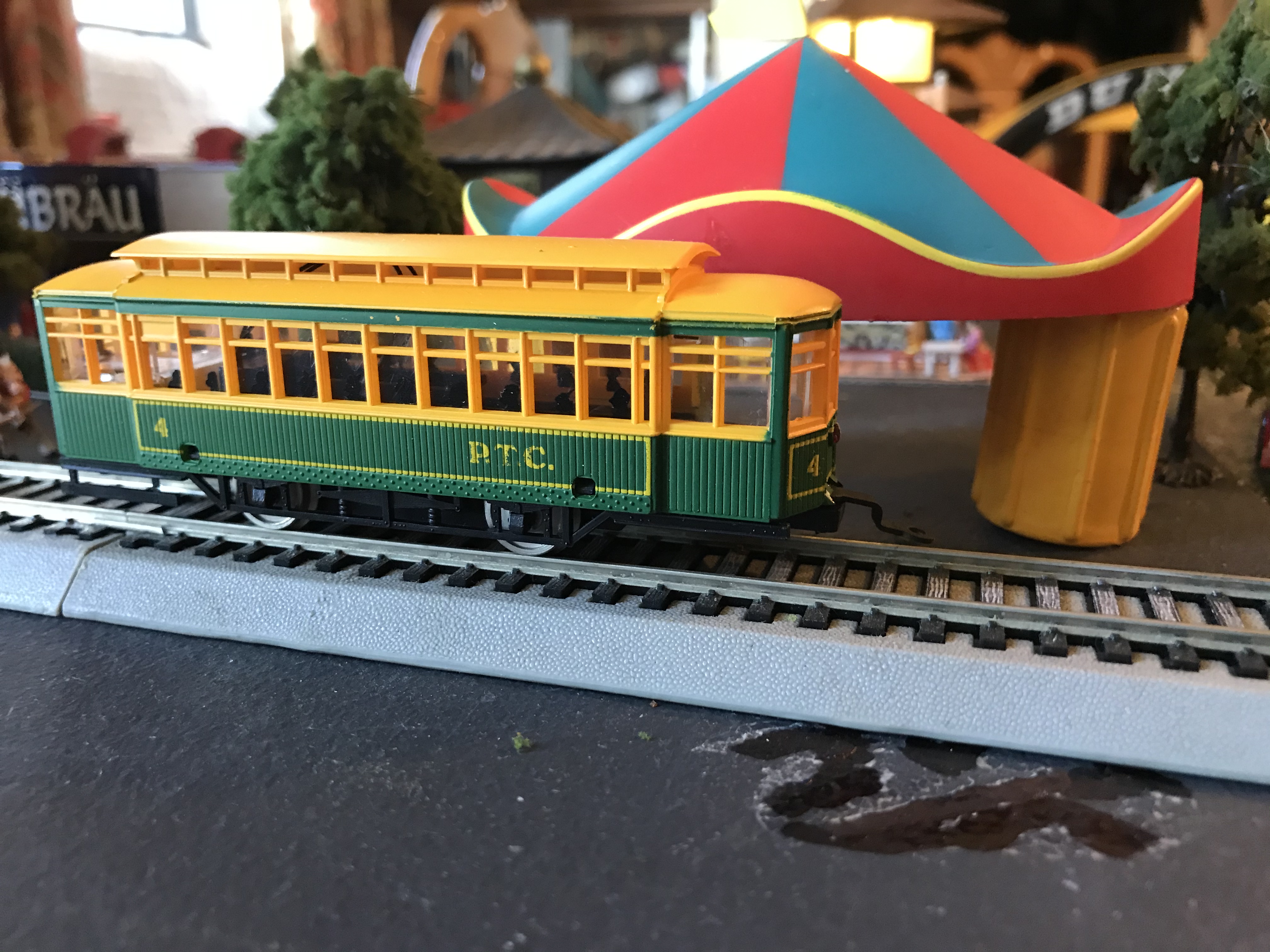 HO Scale Amusement Park Opens Introductions World's Fair Community